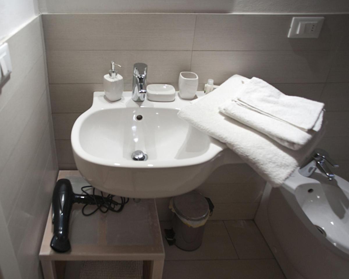 Residence Porta Saragozza Bologna Bagian luar foto